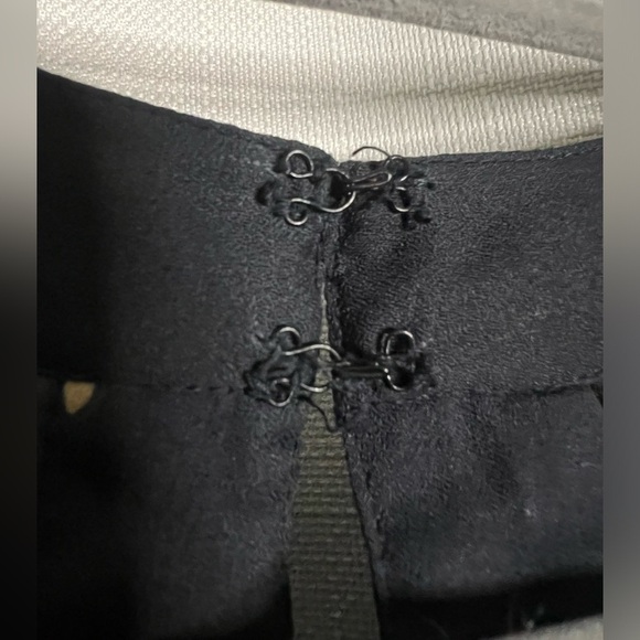 Topshop Navy Blue and Cream Floral Ruffle Long Sleeve Romper 6 - Picture 7 of 11